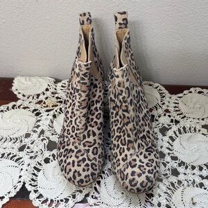 Toms Tan and Black Leopard Ankle Booties